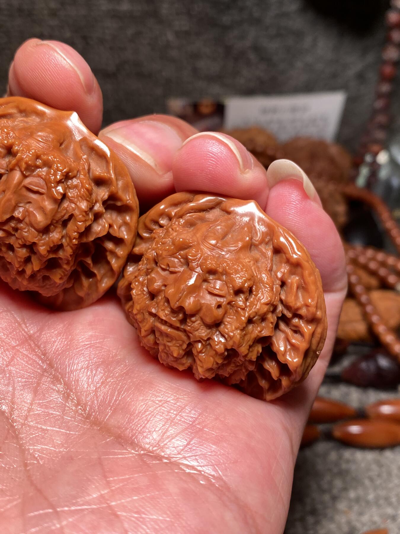 捡漏苏州非物质文化遗产，核雕艺术老苏工 福利苏工核雕，纯手工雕刻,核桃老苏工达摩禅宗，个性十足，宽边狮子头雕，10年老料尺寸4。1喜欢的来