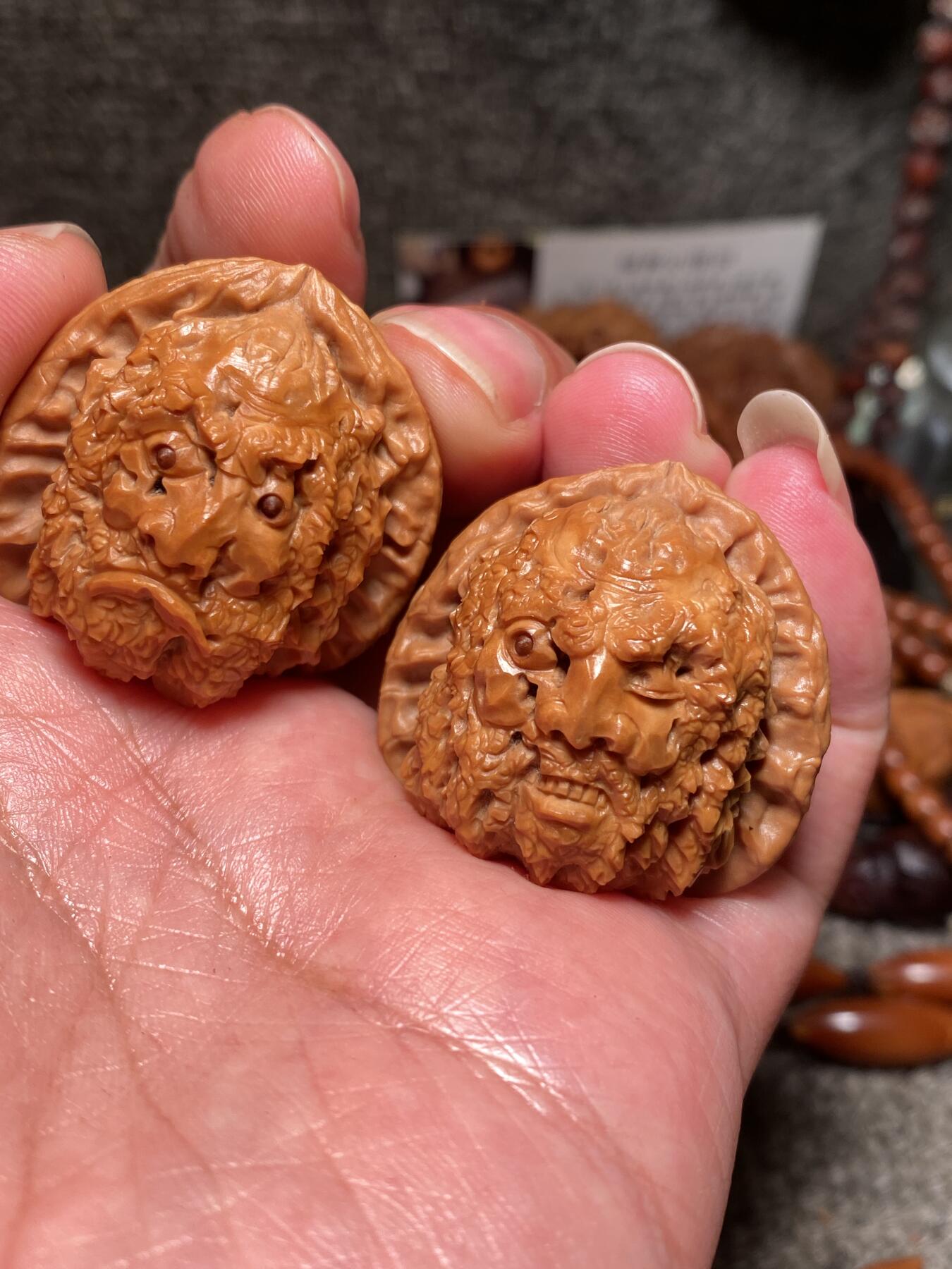 捡漏苏州非物质文化遗产，核雕艺术老苏工 福利苏工核雕，纯手工雕刻,核桃老苏工达摩，个性十足，等待有缘人，市场无同款，尺寸3。5喜欢的来