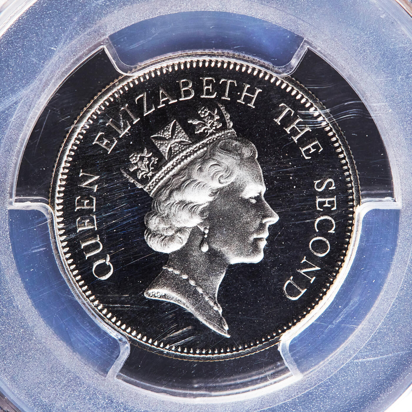 【俄甄集藏】满园春色-2026年(051)04-22星期三 晚 19:30 全场包邮 英属香港1988年伊丽莎白二世高冠版贰毫-伍元精制硬币4枚一组，PCGS PR69DC完好，划痕是外盒上