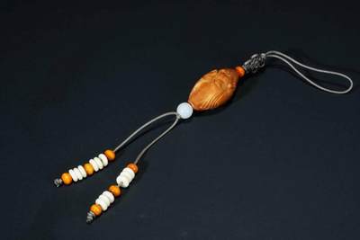 上海都达杂项专场102【全场包邮】  橄榄核雕财神手机小挂件65-229