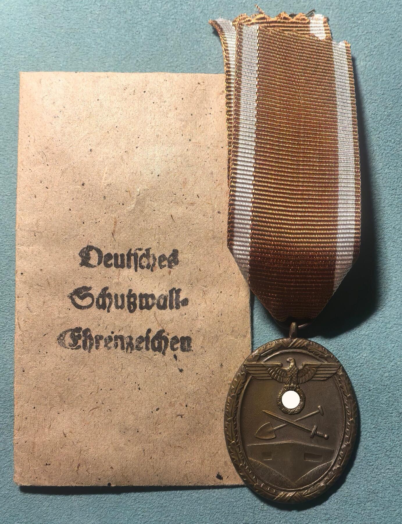 盛世勋华——号角文化勋章邮票专场拍卖第314期 德国（1939）西线防御奖章 带原纸袋带厂标