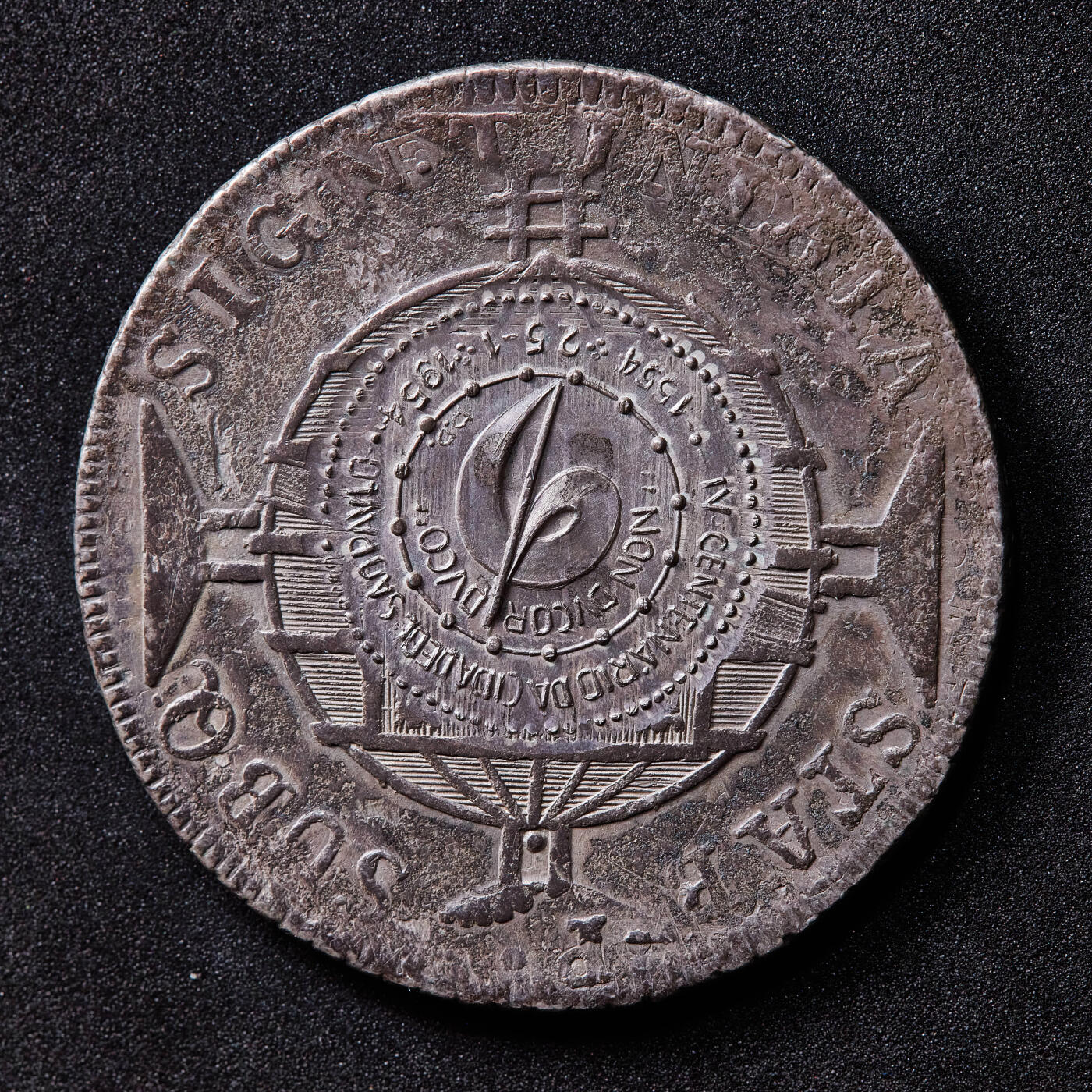 【俄甄集藏】满园春色-2026年(051)04-22星期三 晚 19:30 全场包邮 巴西1954年国家钱币学会成立30周年暨纪念圣保罗建城400周年加盖巴西帝国960瑞斯大银币，稀少品种