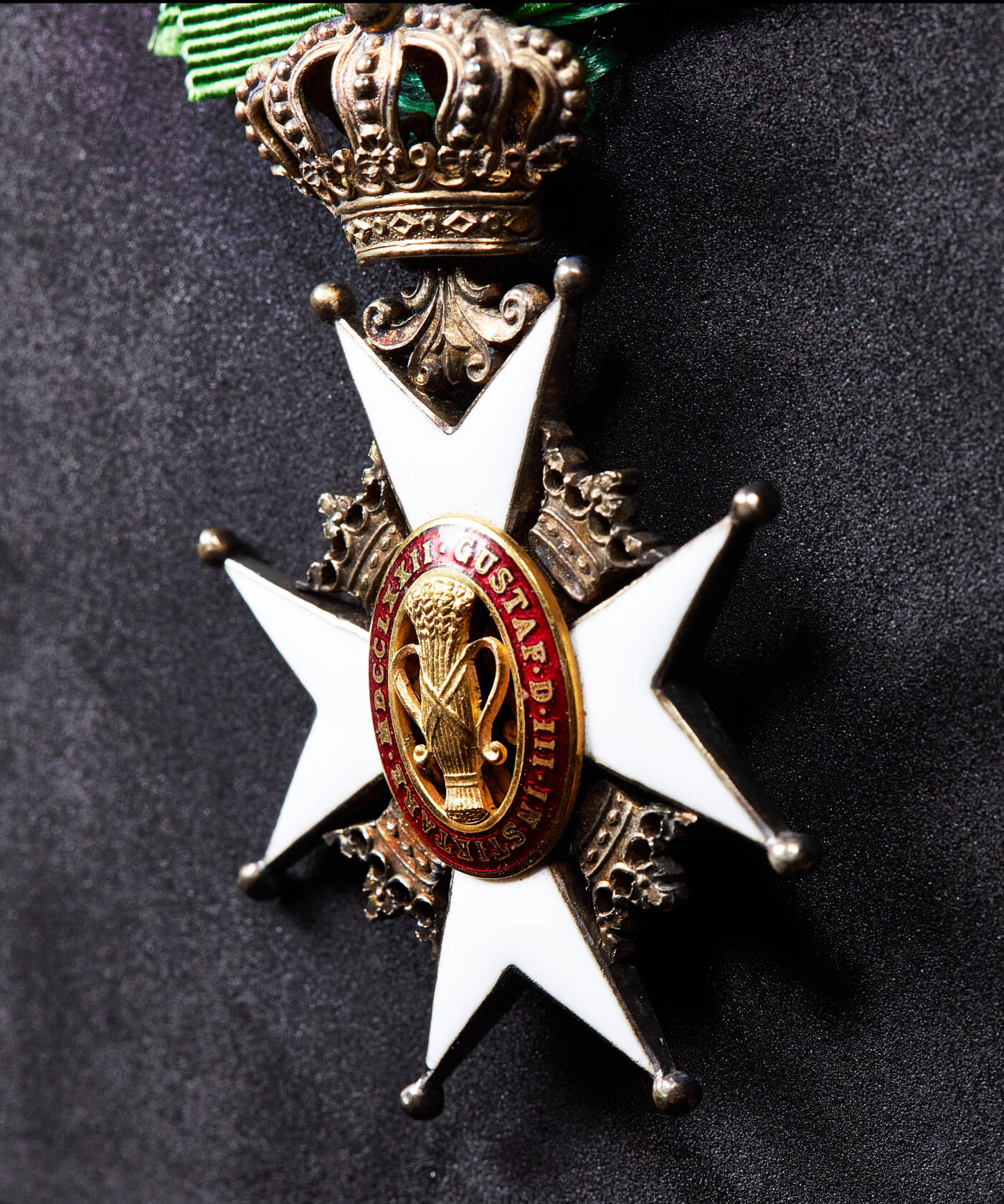 【俄甄集藏】满园春色-2026年(051)04-22星期三 晚 19:30 全场包邮 瑞典19世纪颁发骑士级瓦萨勋章，原盒，银质珐琅，保存完好，高：63mm，直径：38mm，不含绶带重量：17.9克