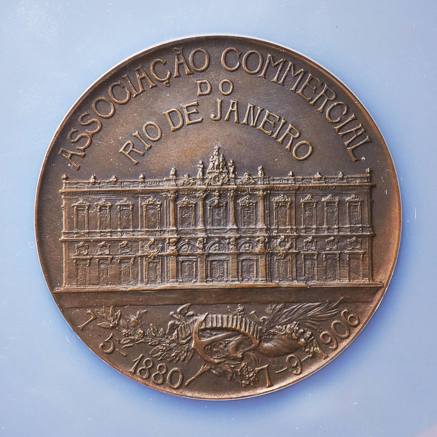 【俄甄集藏】满园春色-2026年(051)04-22星期三 晚 19:30 全场包邮