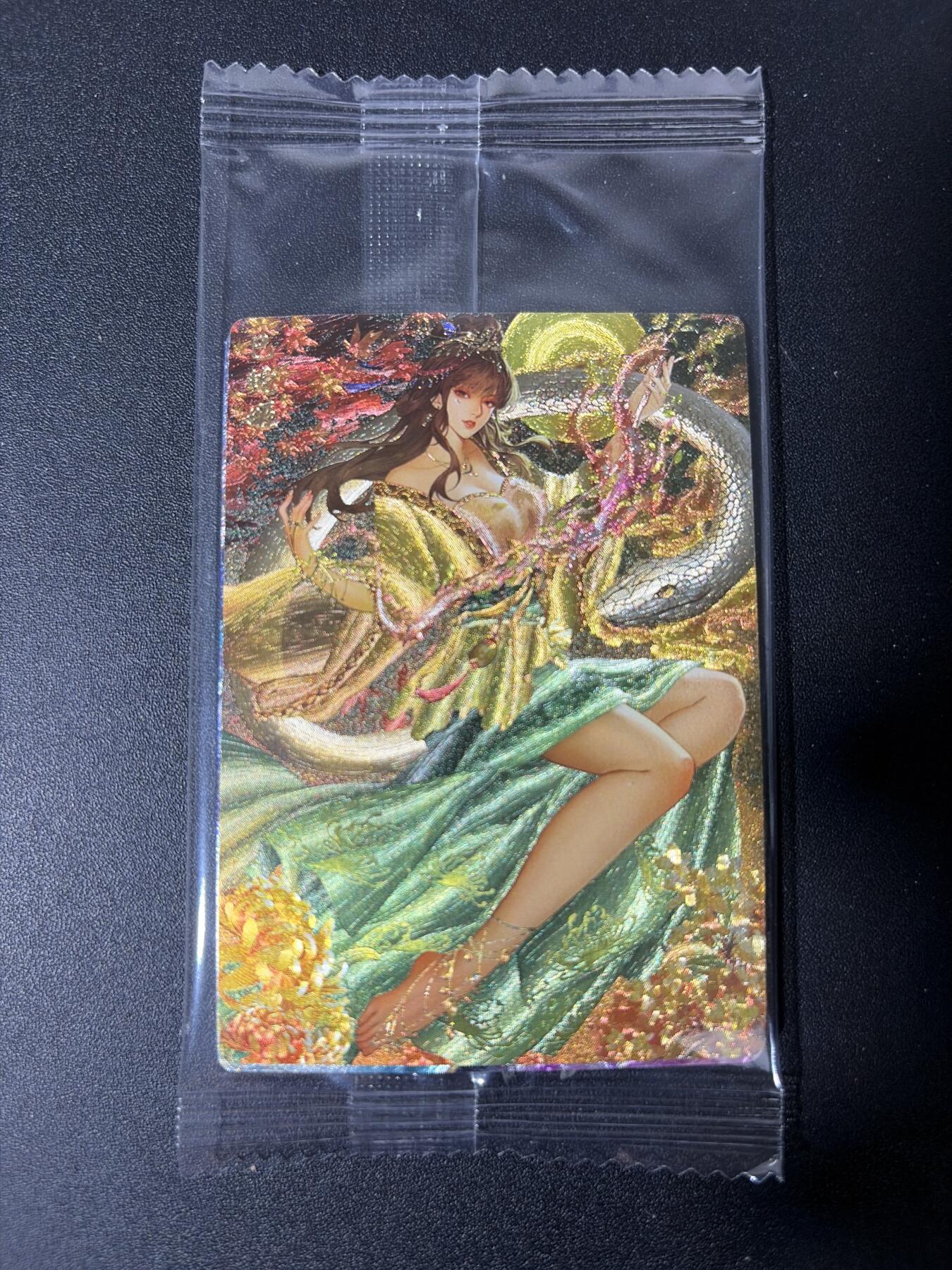 NO.30 好又多金牌大场，每周一站式配齐，方便凑单！（周6晚9点截拍，卖家送拍0抽成！） 卡玩帕克 生肖姬 巳蛇姬 秋冬蛇 2张 全新未拆