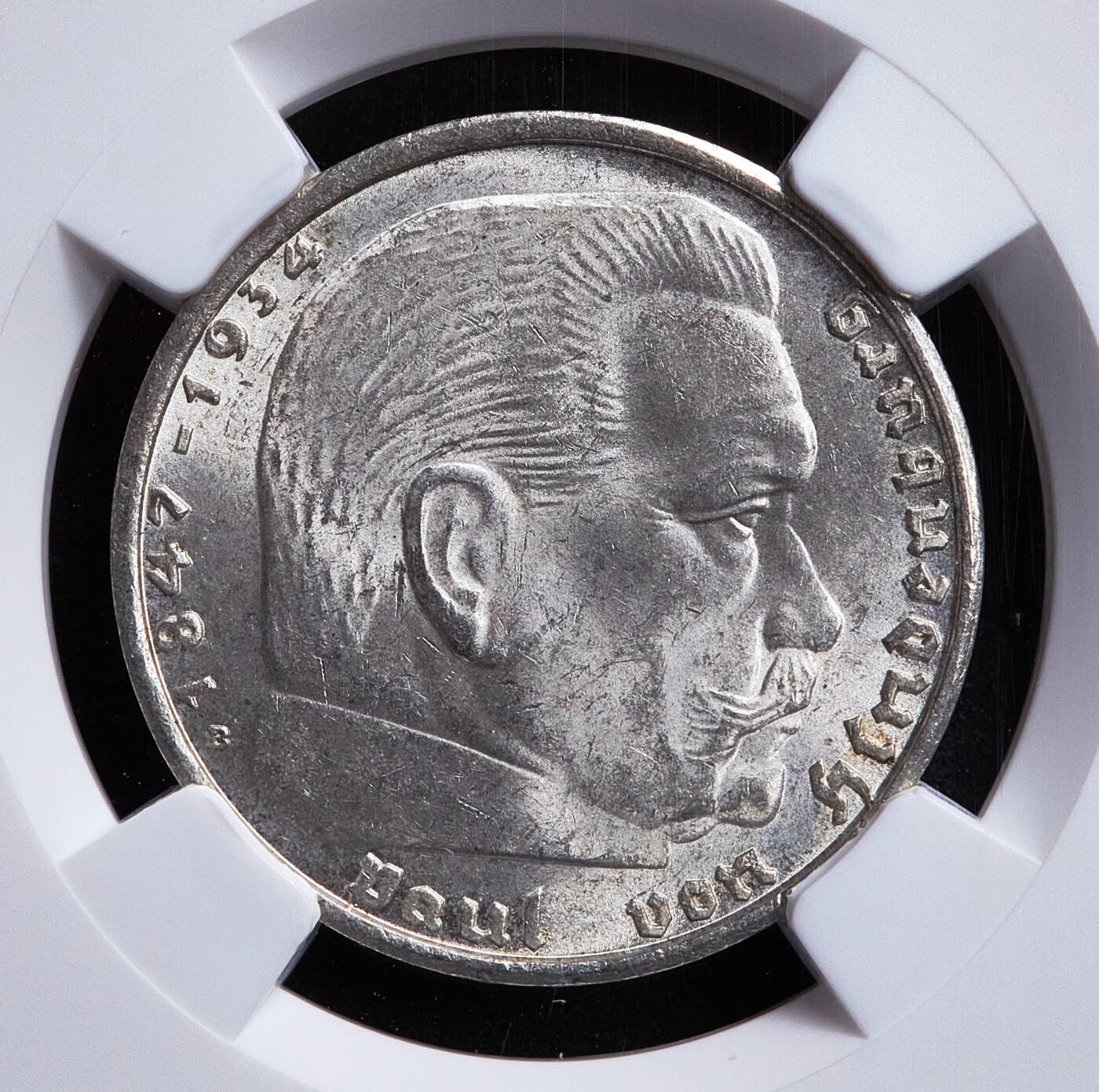 【俄甄集藏】满园春色-2026年(051)04-22星期三 晚 19:30 全场包邮 德国第三帝国1938年B版兴登堡党徽2马克银币，NGC MS62，转光品相，原图至官网查询或联系客服