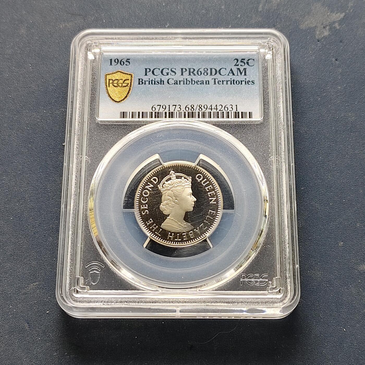 【全场包邮】纯粹捡漏拍521场 【收藏级·亚军分】东加勒比1965年女王25分精制币-PCGS PR68 DCAM（更高分仅2枚）
