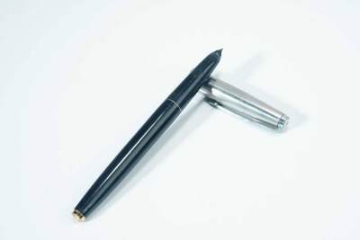 上海都达杂项专场102【全场包邮】  各式钢笔 4支65-350