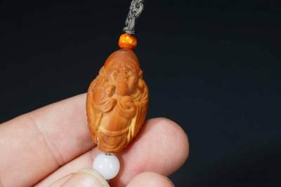 上海都达杂项专场102【全场包邮】  橄榄核雕财神手机小挂件65-229