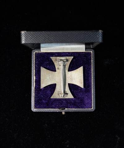 戎马世界章牌大赏第115期 德国一战一级铁十字勋章，拱版，带盒