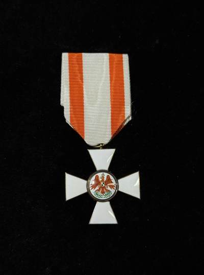 戎马世界章牌大赏第115期 普鲁士三级红鹰勋章，14k金制，J.H.W标，11.8g