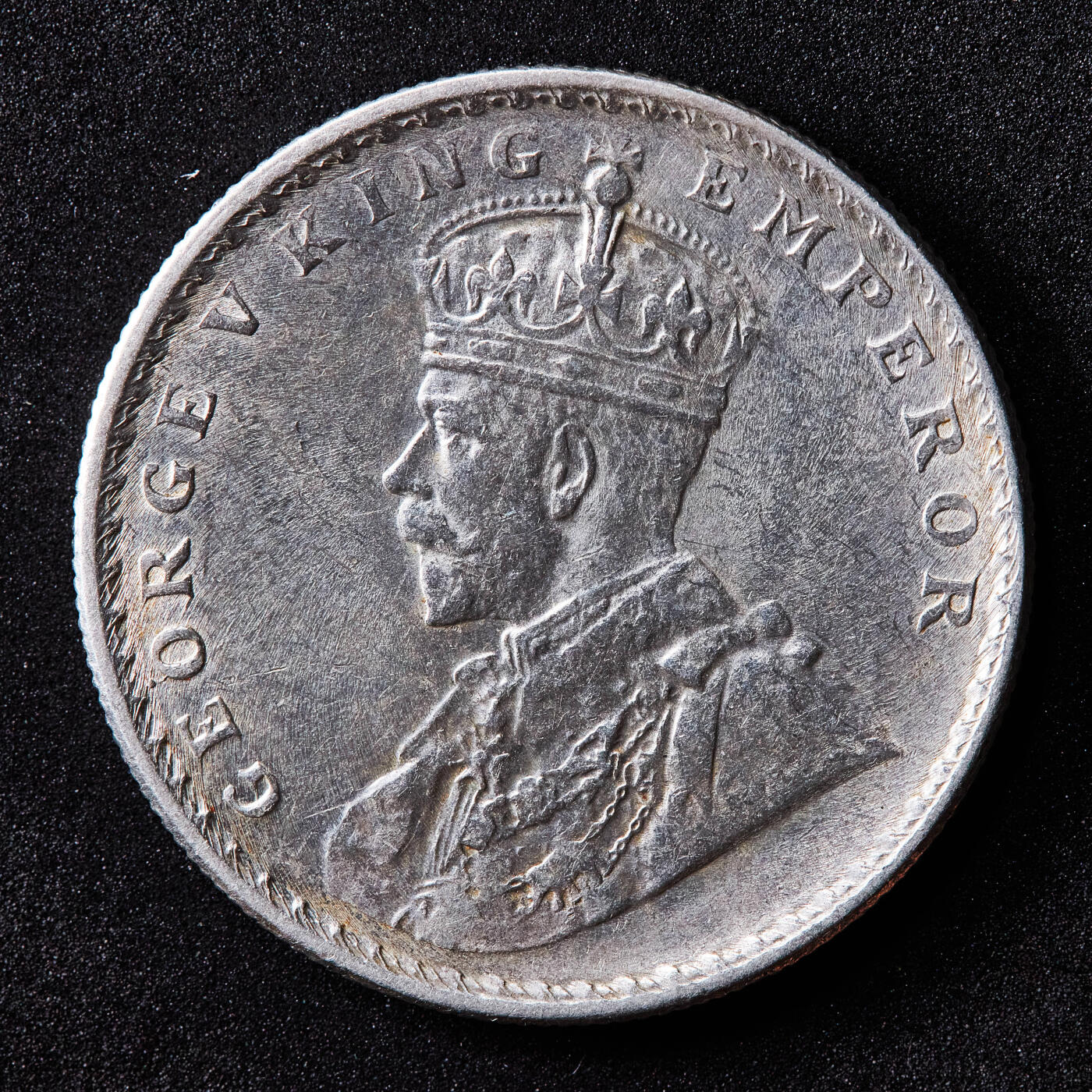 【俄甄集藏】满园春色-2026年(051)04-22星期三 晚 19:30 全场包邮 英属印度1916年乔治五世1卢比银币，原光品相