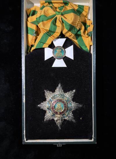 戎马世界章牌大赏第115期 卢森堡橡树叶勋章，银制，大十字级，带盒，卢森堡高级勋赏，非常少见