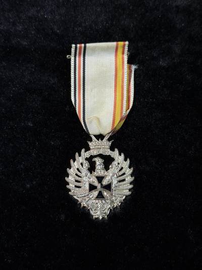 戎马世界章牌大赏第115期 西班牙蓝色师团奖章