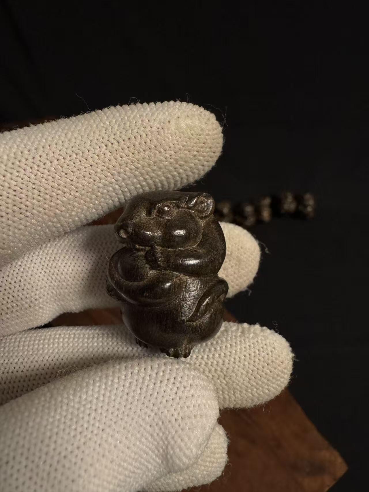 零元拍：金丝楠绿阴沉木拙雕12生肖小摆件，全套。品味闻香。