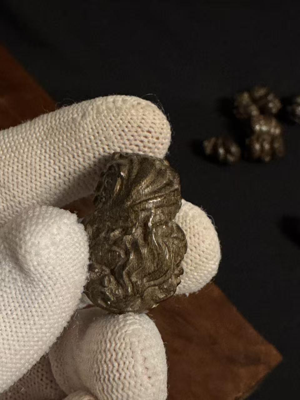 零元拍：金丝楠绿阴沉木拙雕12生肖小摆件，全套。品味闻香。