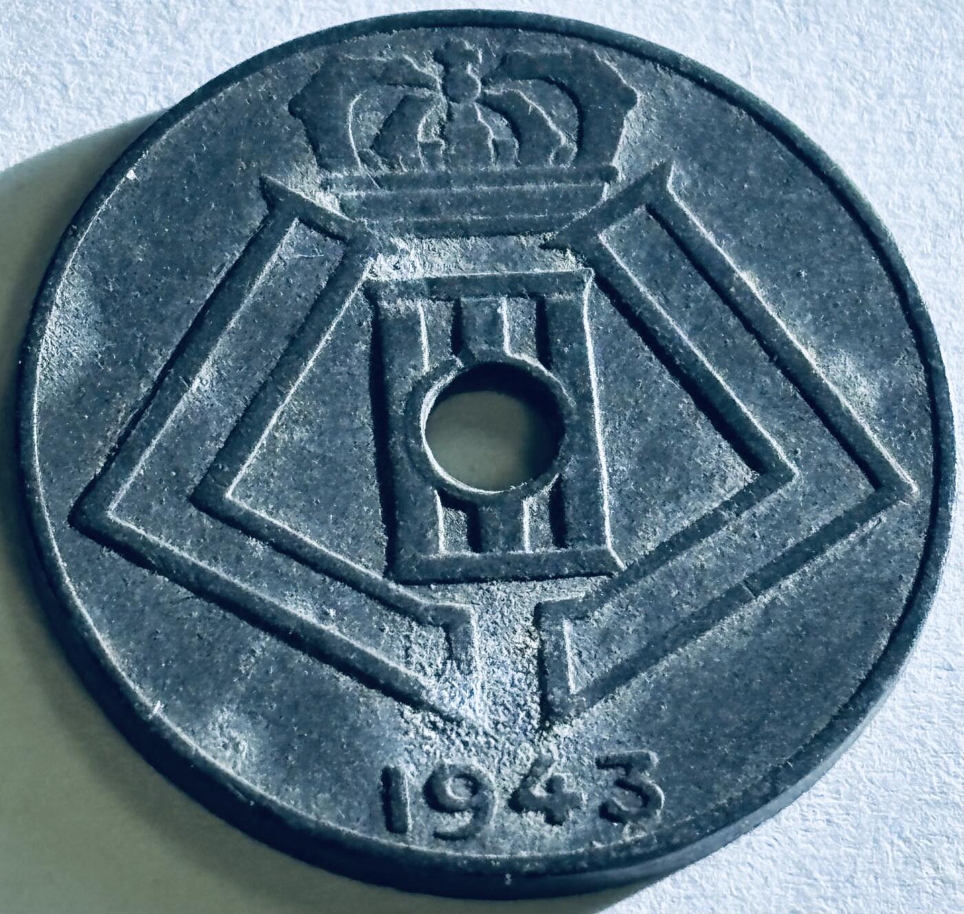 文馨钱币收藏第 300 场，银币，散币，小量德占比利时时期货币，长期接代拍业务 少见好品 1943 年二战时期德占领比利时利奥波德三世时期 10 分锌币，第四版本