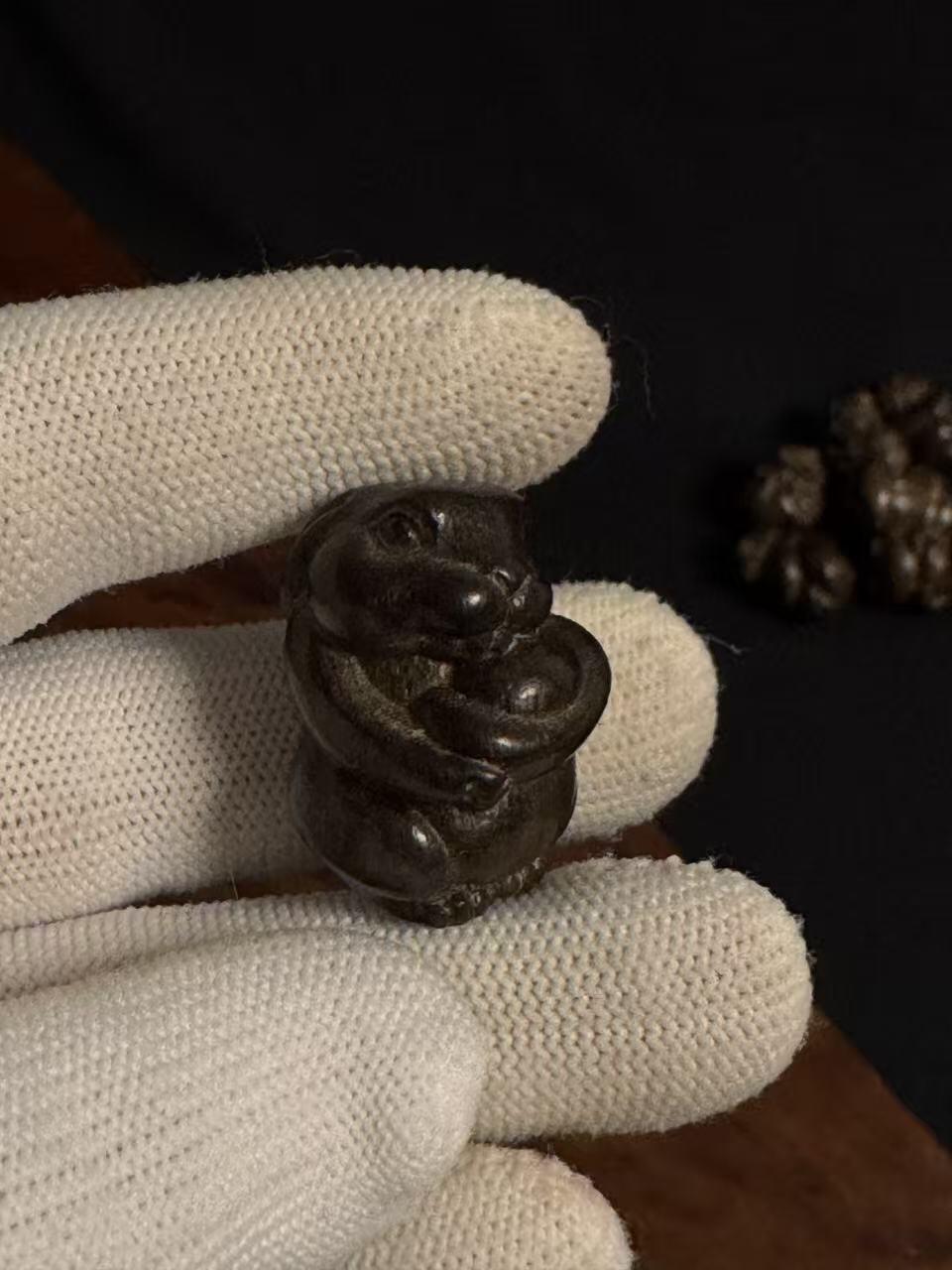 零元拍：金丝楠绿阴沉木拙雕12生肖小摆件，全套。品味闻香。