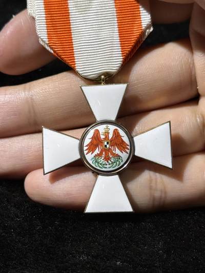 戎马世界章牌大赏第115期 普鲁士三级红鹰勋章，14k金制，J.H.W标，11.8g