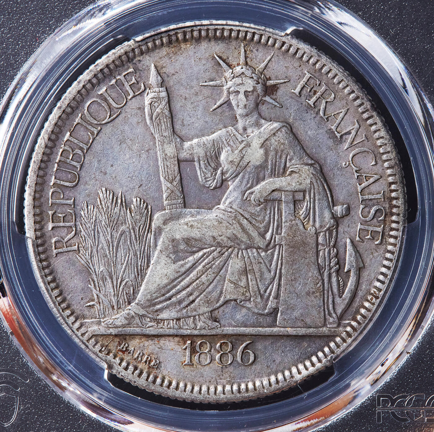 【俄甄集藏】满园春色-2026年(051)04-22星期三 晚 19:30 全场包邮 法属印度支那1886年1皮阿斯特加重坐洋大银币，PCGS XFD，原味包浆