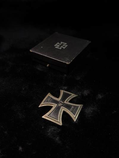 戎马世界章牌大赏第115期 德国一战一级铁十字勋章，拱版，带盒