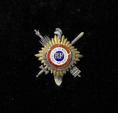 戎马世界章牌大赏第115期 法国参议院议员章，五共版，银制，五共版极其少见，其少见程度远少于三共和众议员的