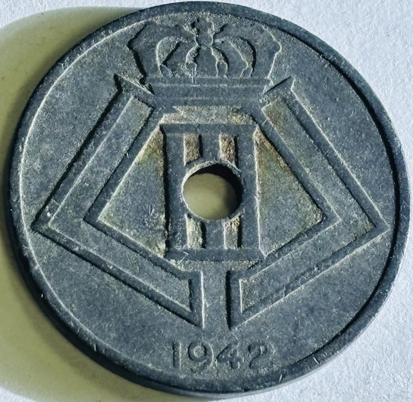 文馨钱币收藏第 300 场，银币，散币，小量德占比利时时期货币，长期接代拍业务 少见好品 1942 年二战时期德占领比利时利奥波德三世时期 25 分锌币，第六版本首发年