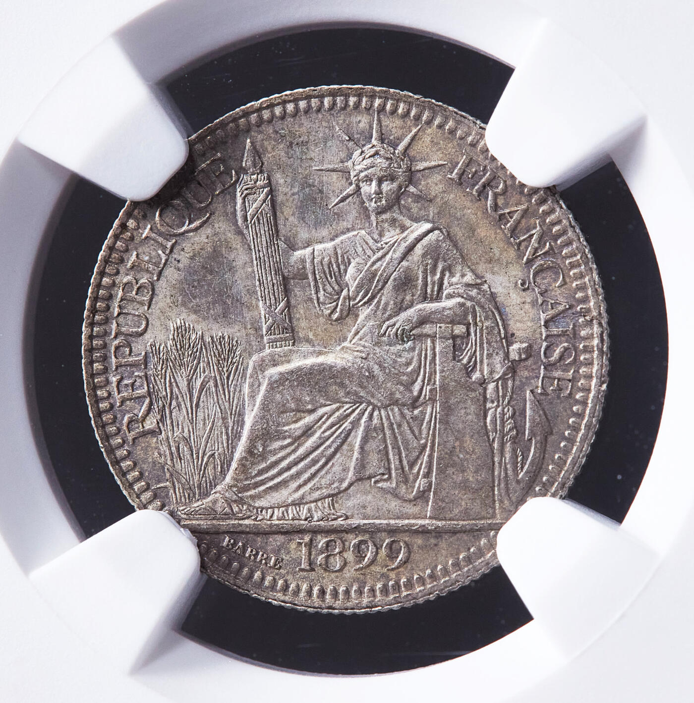 【俄甄集藏】满园春色-2026年(051)04-22星期三 晚 19:30 全场包邮 法属印度支那1899年坐洋10分银币，NGC MS62，黄油彩老包浆，底光犹存，早期高银版MS难得