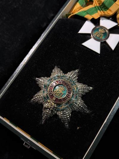 戎马世界章牌大赏第115期 卢森堡橡树叶勋章，银制，大十字级，带盒，卢森堡高级勋赏，非常少见