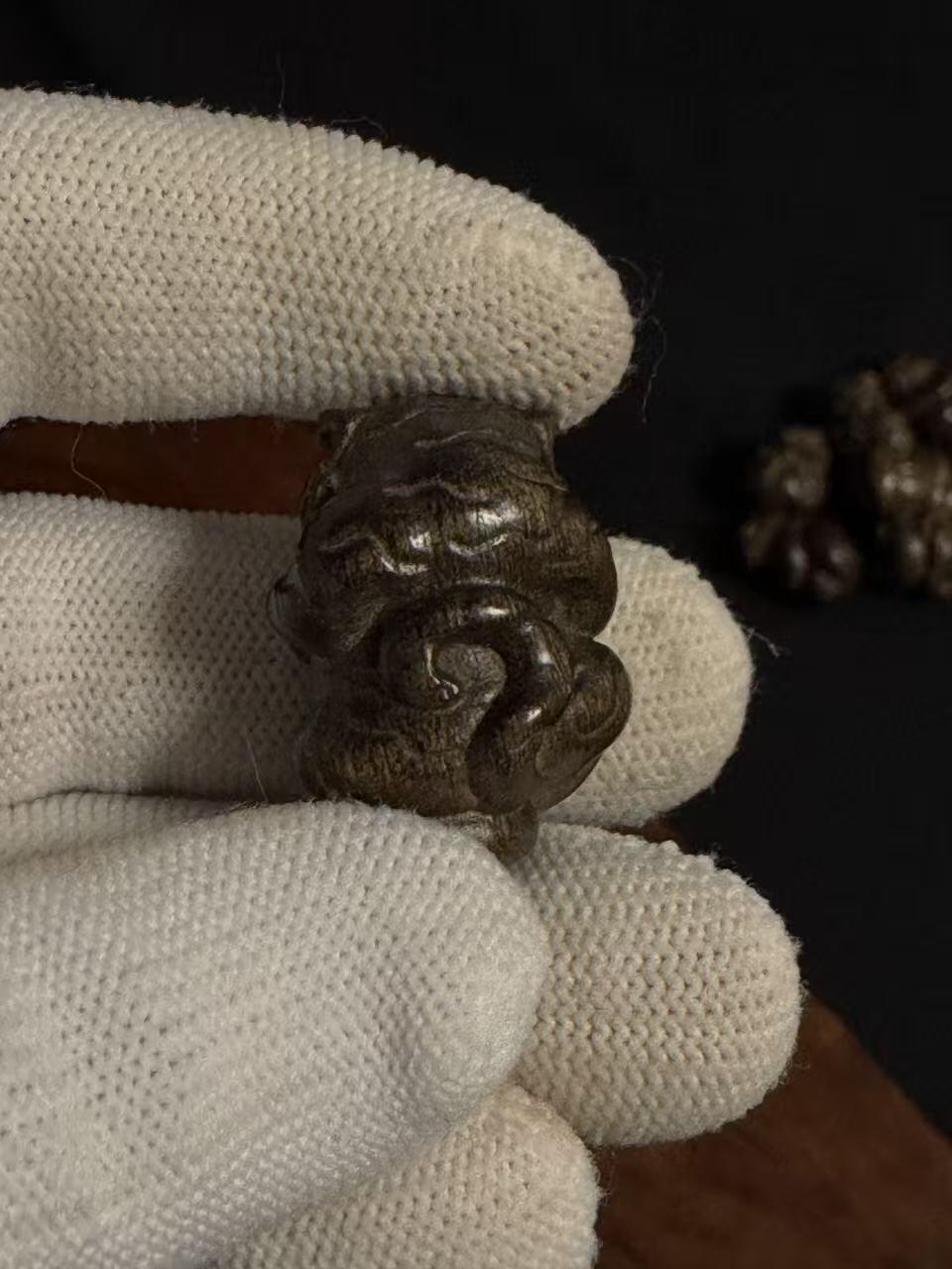 零元拍：金丝楠绿阴沉木拙雕12生肖小摆件，全套。品味闻香。