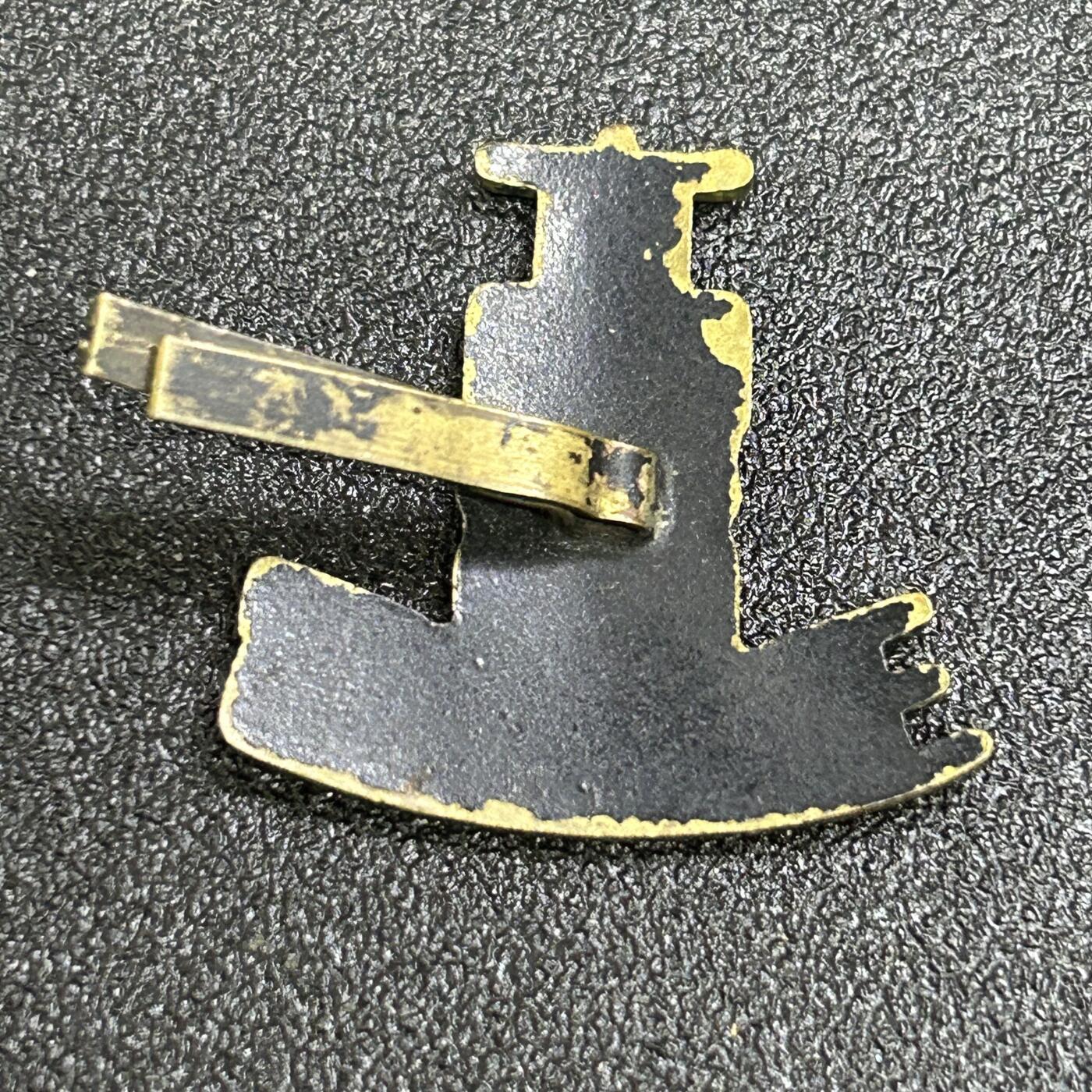 西秦中古拍卖第八十四期  不忘历史·抗战收藏 日本二战时期大学帽徽