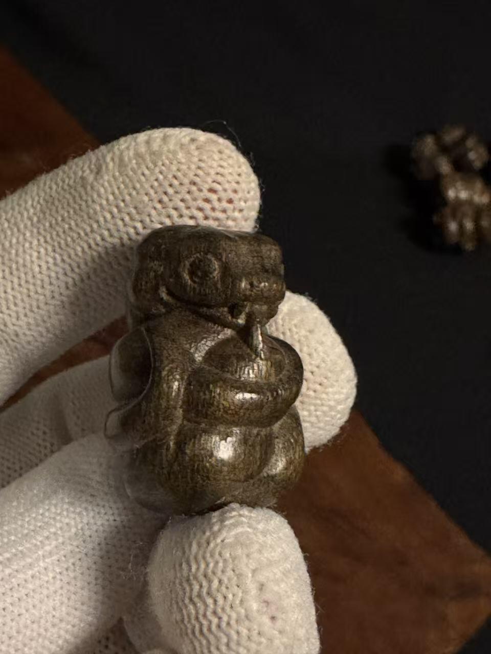 零元拍：金丝楠绿阴沉木拙雕12生肖小摆件，全套。品味闻香。