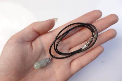 上海都达杂项专场102【全场包邮】  天然冰种翡翠（A货）花生挂件63-356