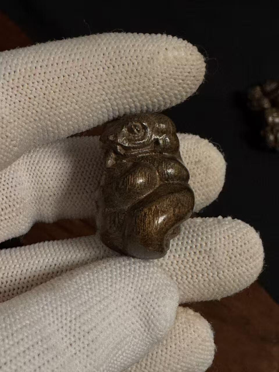 零元拍：金丝楠绿阴沉木拙雕12生肖小摆件，全套。品味闻香。