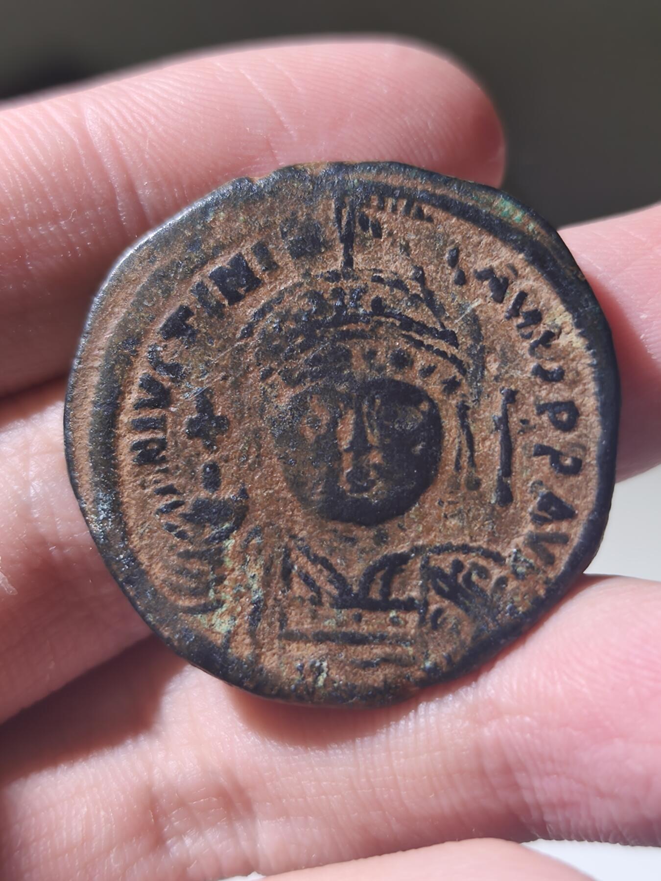 星盘世界钱币拍卖低佣金福利场(不直播) 美品！拜占庭帝国19.84g超级大而且圆这么好很难得很难得 查士丁尼大帝富力大铜币 君士坦丁堡造币厂 正面持宝球十字戎装的查士丁尼