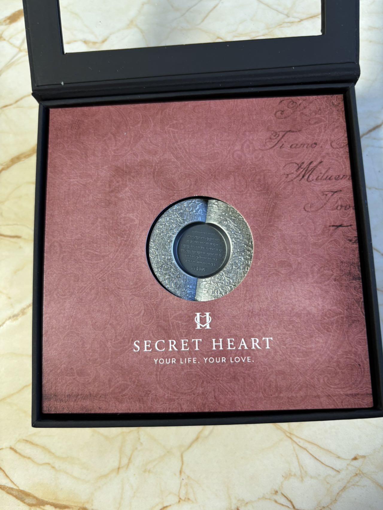 第197期拍卖 库克2022年5元高浮雕仿古银币 秘密的心 1盎司999银 发行量:2022 盒证全