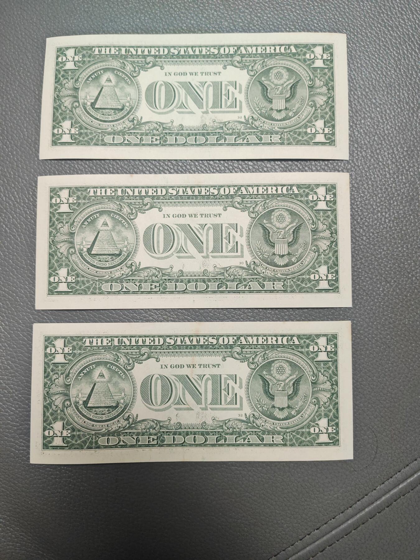 美国纸币 2013年 1美元 K区无47 全新直板 有不明显轻微黄点 单价