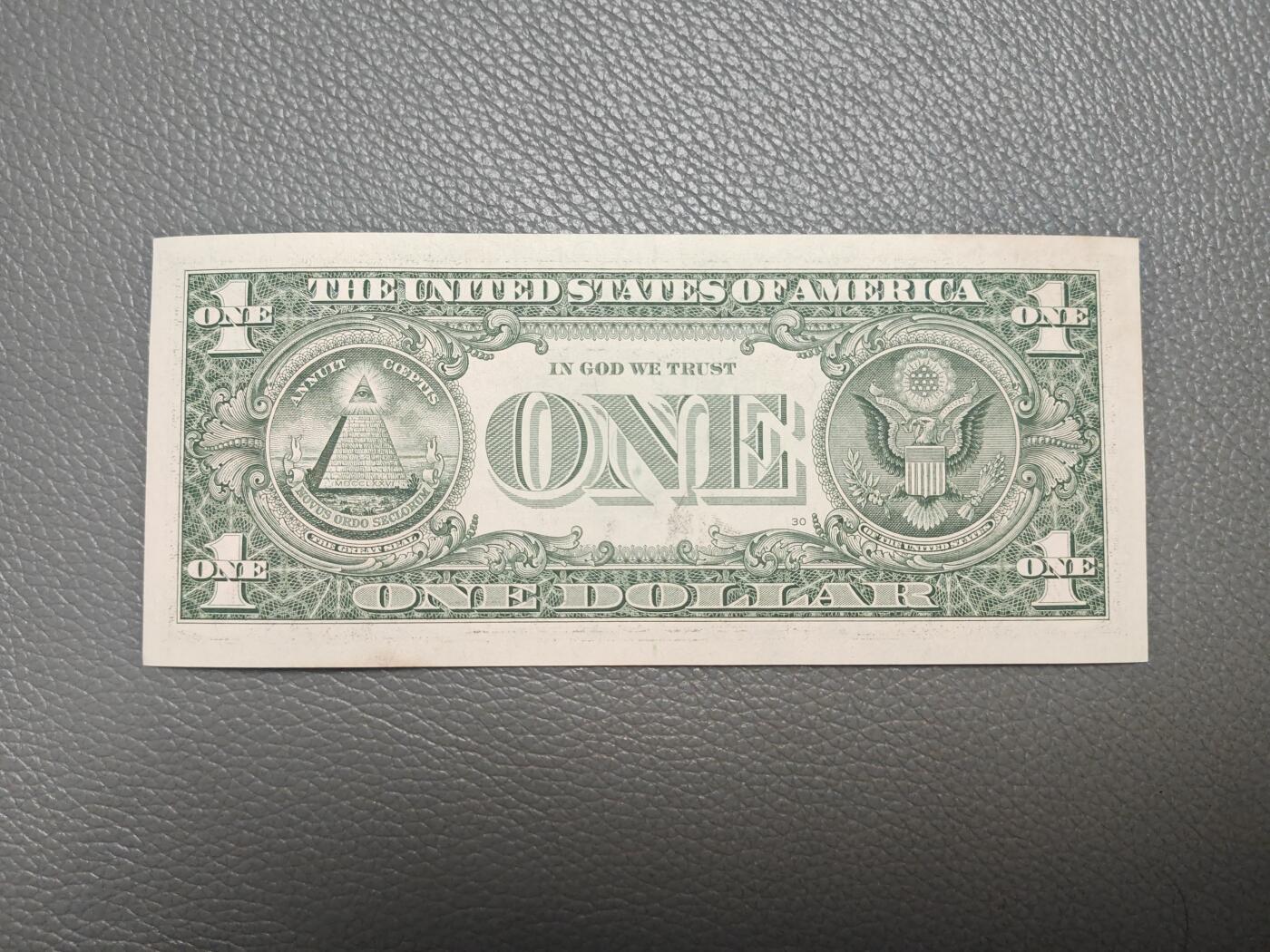 美国纸币 2013年 1美元 K区 全新直板 左上发黄