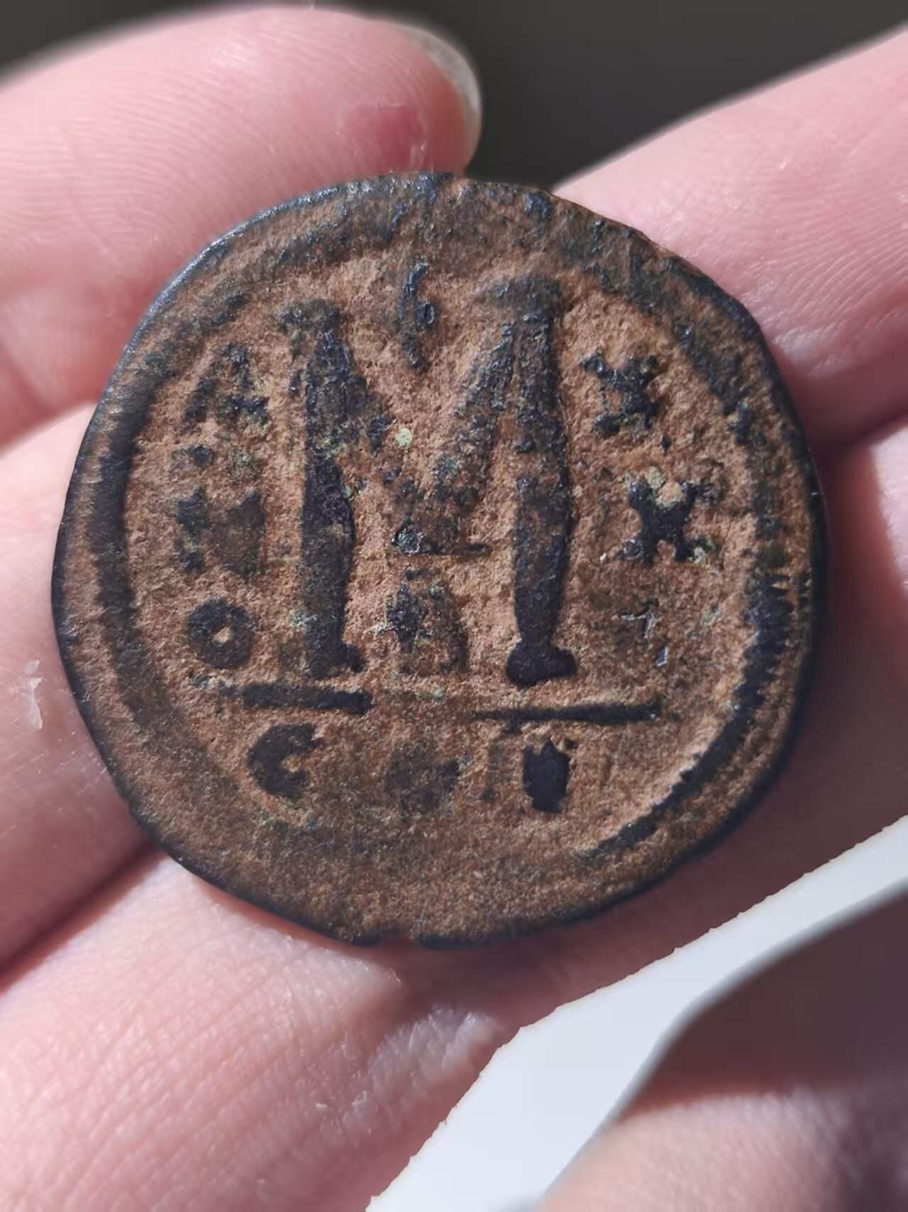 星盘世界钱币拍卖低佣金福利场(不直播) 美品！拜占庭帝国19.84g超级大而且圆这么好很难得很难得 查士丁尼大帝富力大铜币 君士坦丁堡造币厂 正面持宝球十字戎装的查士丁尼