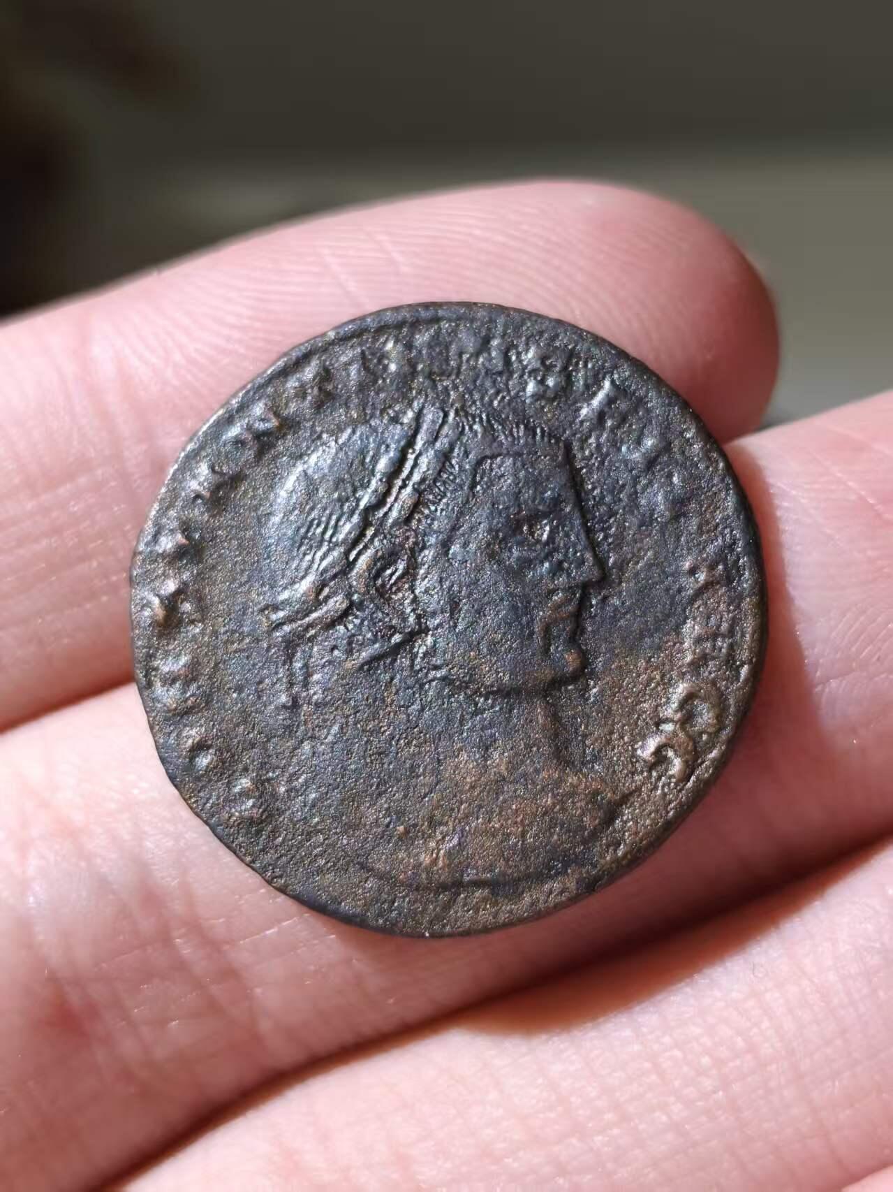 星盘世界钱币拍卖低佣金福利场(不直播) 康斯坦丁大帝富利。公元308至310铸于萨罗尼加厂。正面币文CONSTANTINVS FIL AVGG，背面币文GENIO CAESARIS。