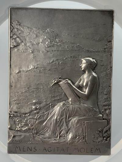 掌中浮雕-藏着的欧洲第058场 - NGC MS63 : 1880年法国装饰艺术联盟镀银铜章  ，67 X 48mm，大师奥斯卡.罗蒂作品