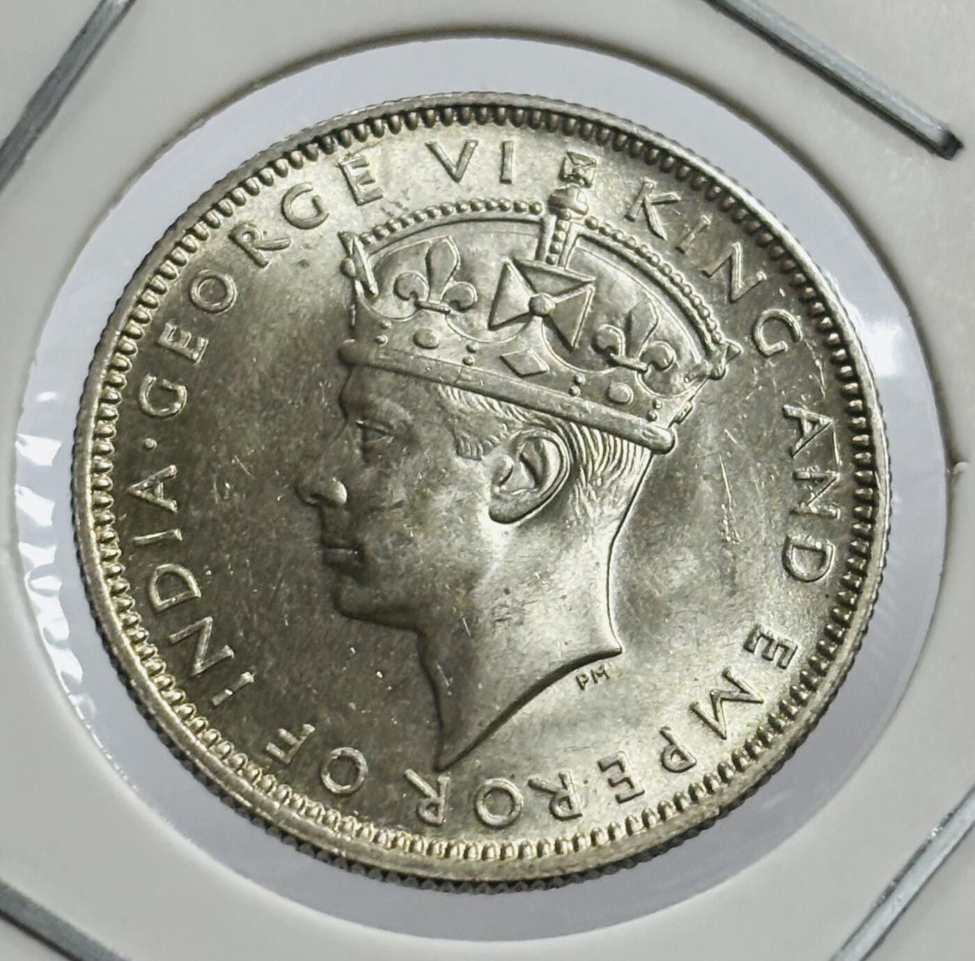 文馨钱币收藏第 300 场，银币，散币，小量德占比利时时期货币，长期接代拍业务 MS 品 1943 年英属马来亚乔治六世 20 分银币，第二版首发年 只发行三年 5.43 克 500 银，裸币天花板品相