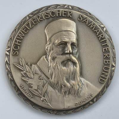 掌中浮雕-藏着的欧洲第058场 - 1986年瑞士红十字救护联盟杰出贡献银质奖章，43mm，49.3g