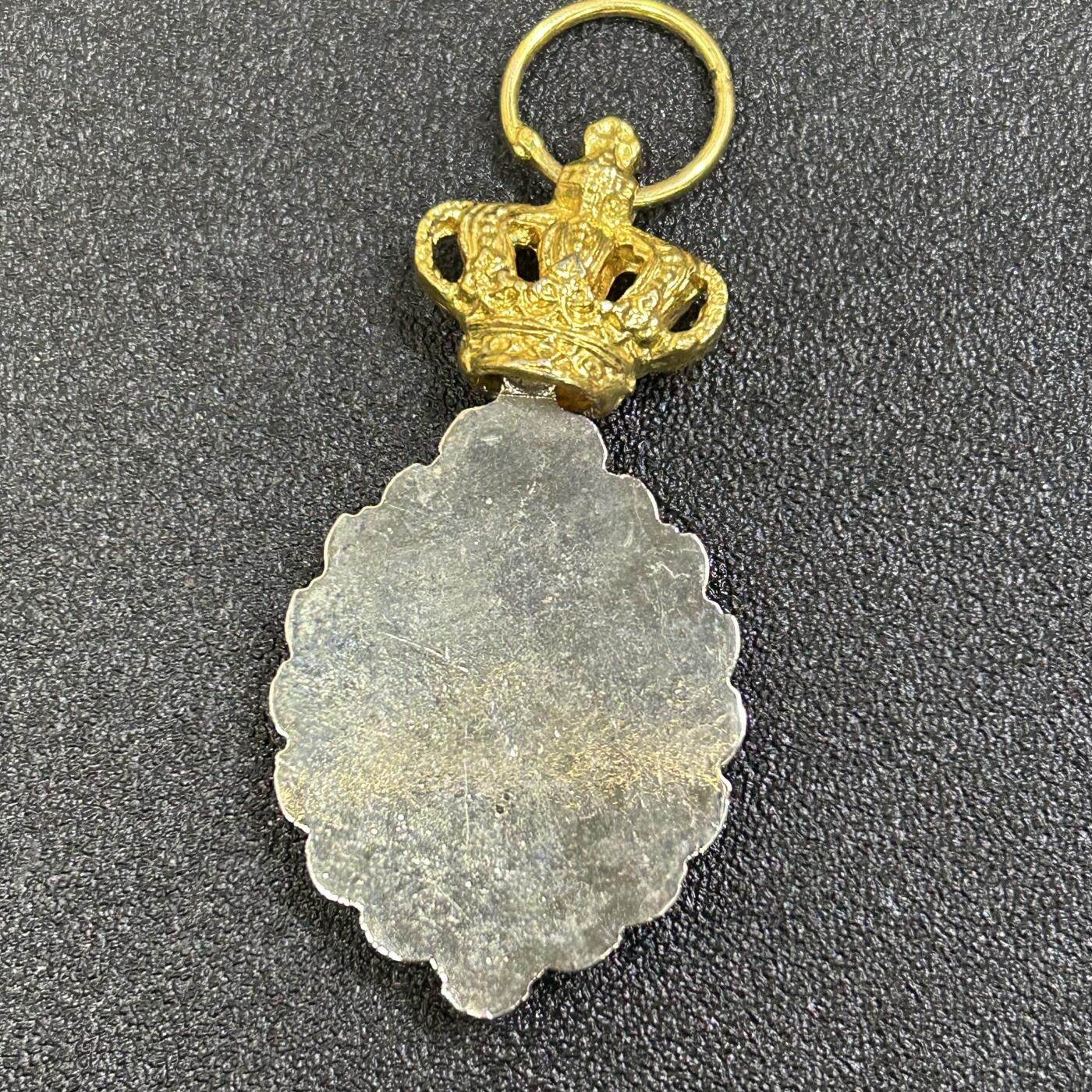 西秦中古拍卖第八十四期  比利时一级劳工奖章