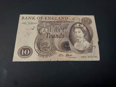 博彦收藏  4月25日 8点  钱币专场 英国女皇10镑 有破损/字迹