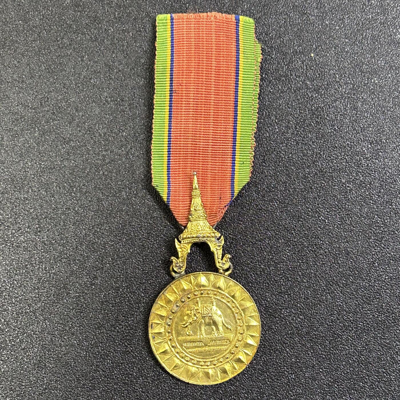 西秦中古拍卖第八十四期  泰国一级白象奖章 银制镀金