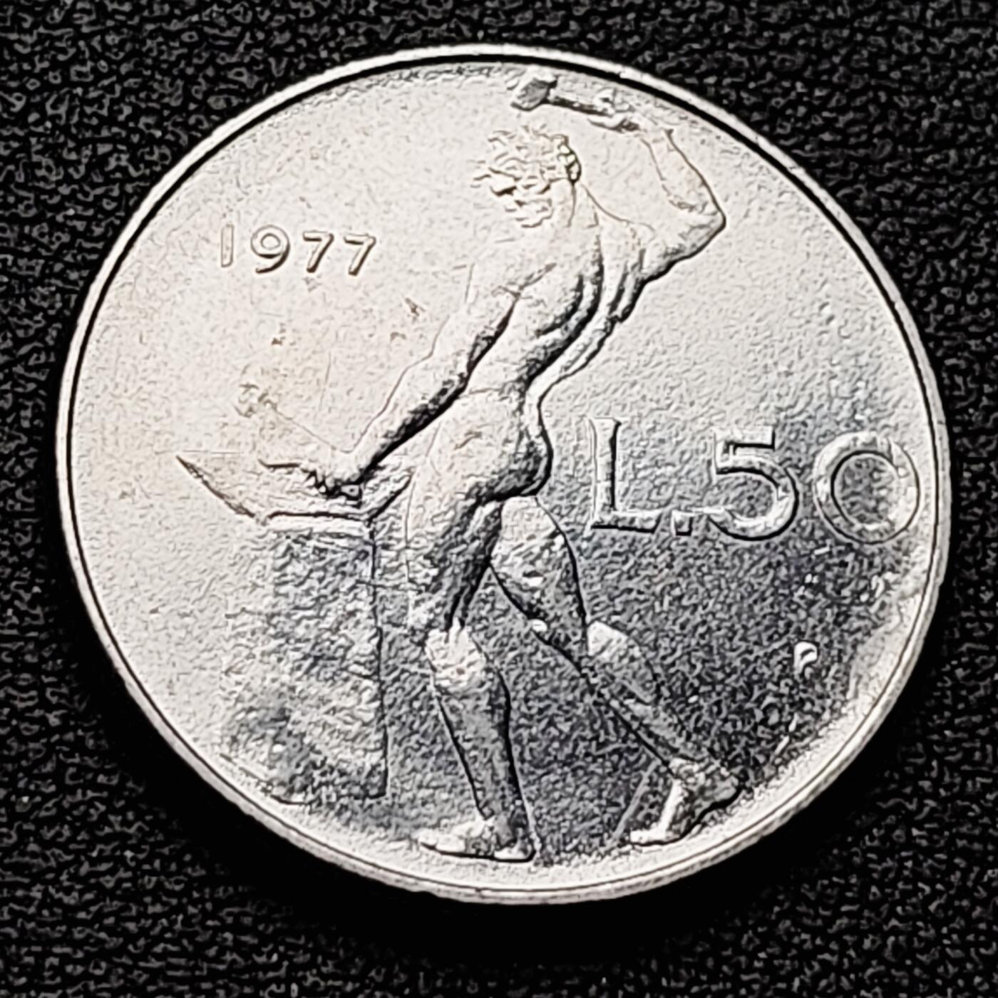 泉币菌-第226场-拍品多 请提前出价 意大利 1977年 50里拉 锻冶之神 伍尔坎 24mm