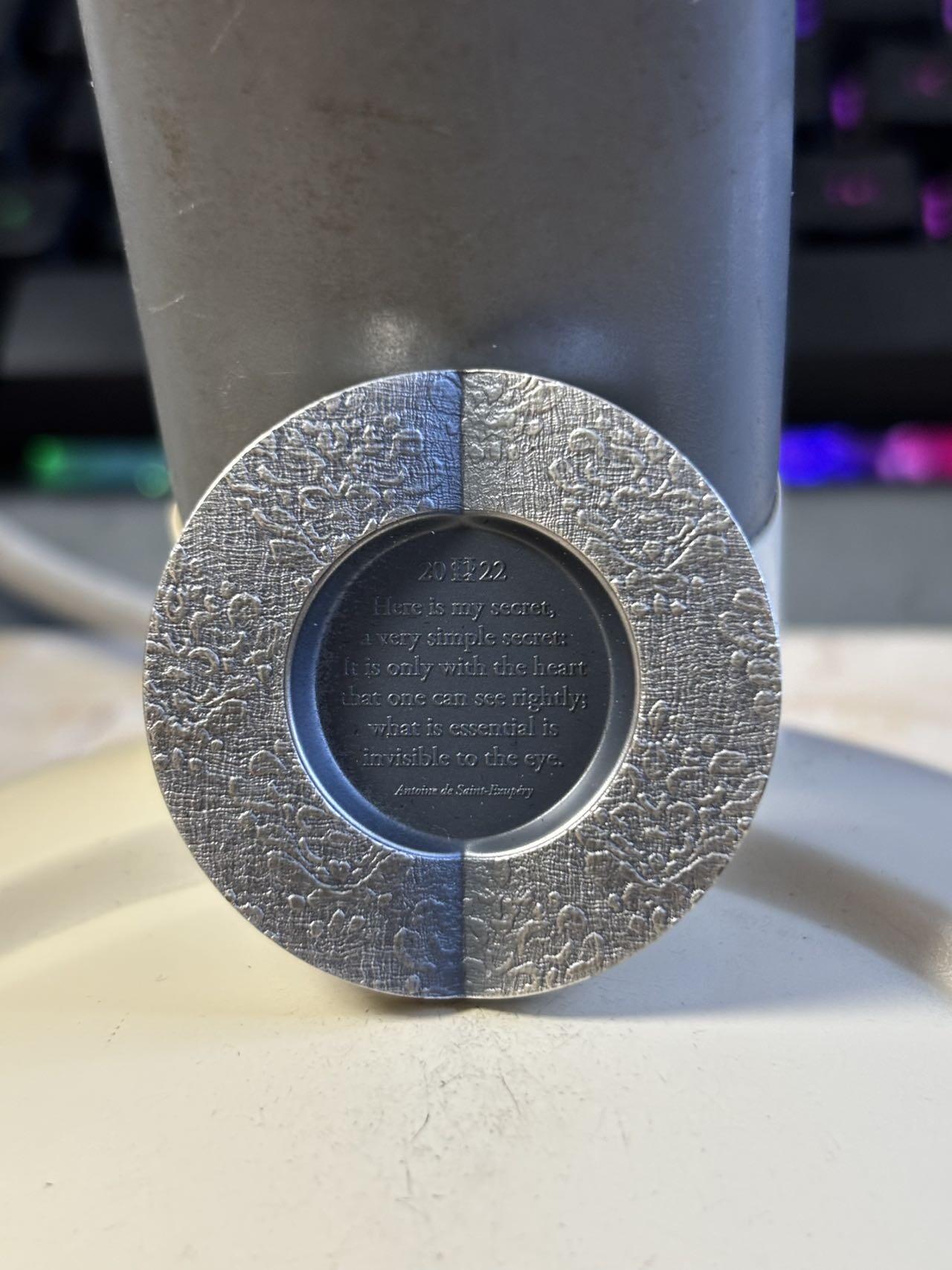 第197期拍卖 库克2022年5元高浮雕仿古银币 秘密的心 1盎司999银 发行量:2022 盒证全