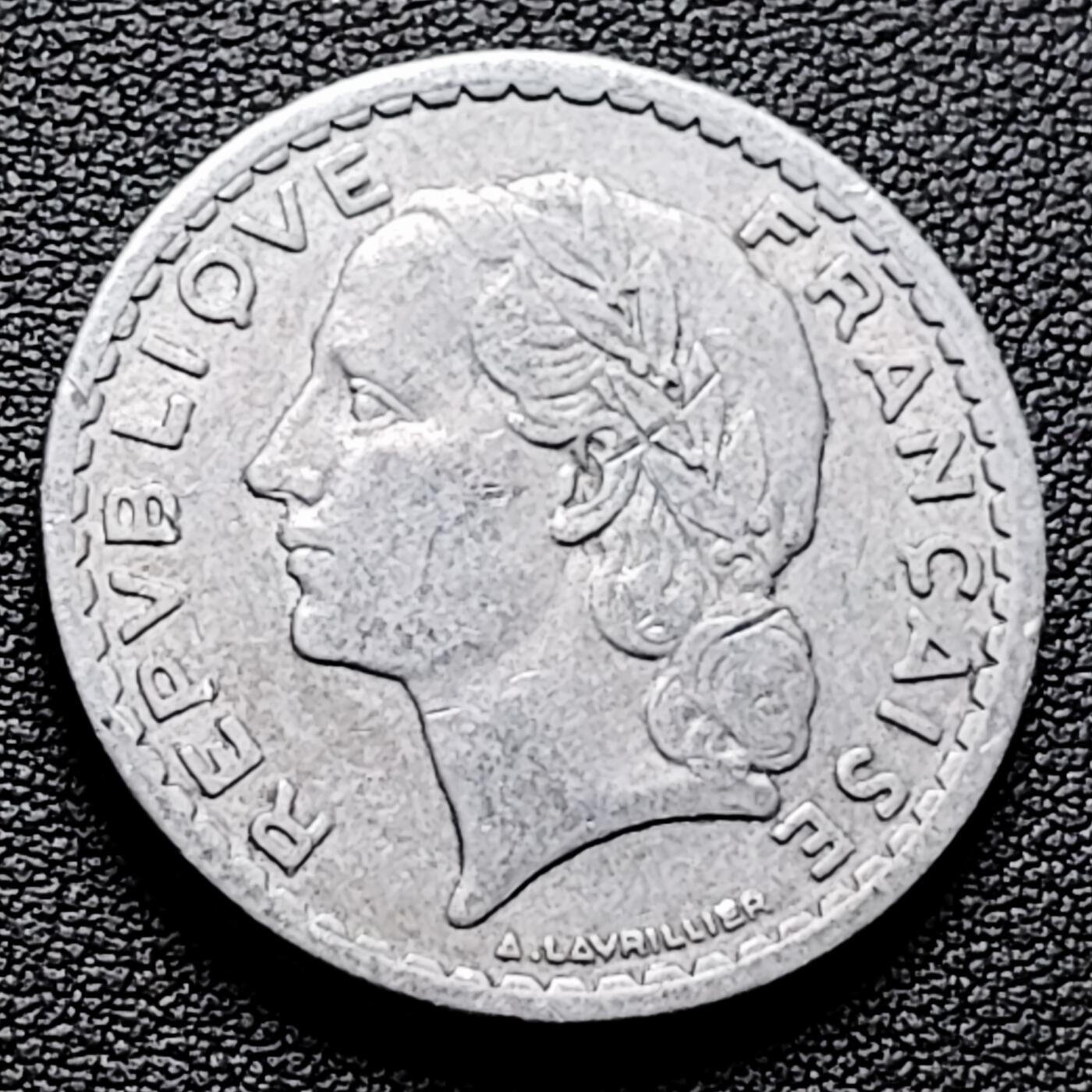 泉币菌-第226场-拍品多 请提前出价 法兰西女神 法兰西第四共和国 1948年5法郎 铝币 31mm