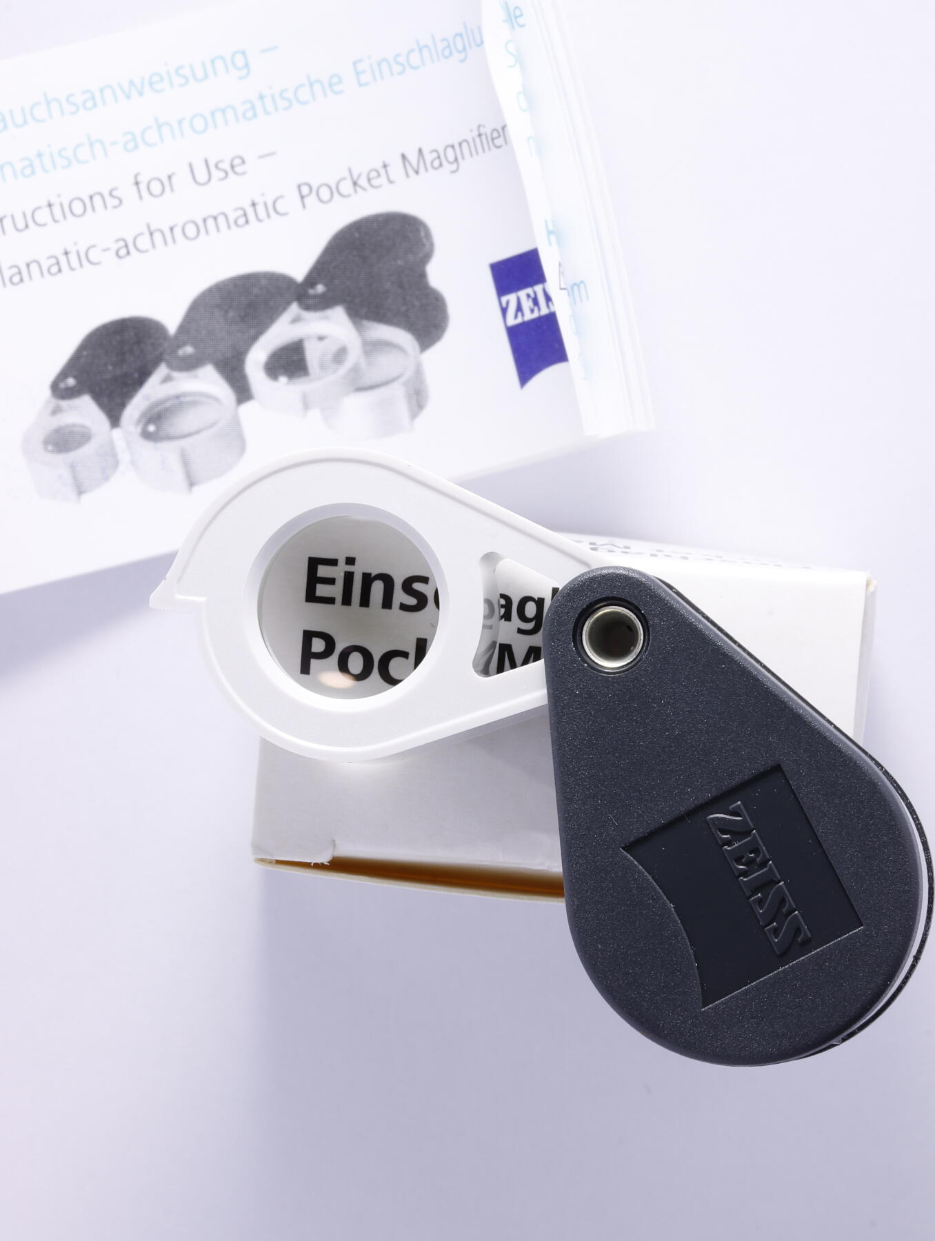 观钱 近现代机制币拍卖No.008（全场顺丰包邮，不区分偏远地区）  德国蔡司 ZEISS D40 10 倍专业鉴定放大镜，钱币、珠宝收藏圈 “标杆级” 工具，全新，仅拆封检查